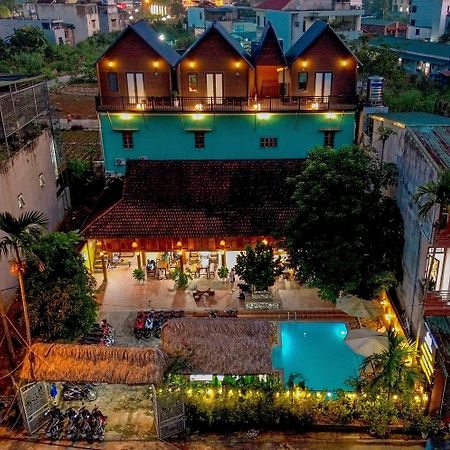 Odyssey Hostel, Tours & Motorbikes Rental Ha Giang Esterno foto
