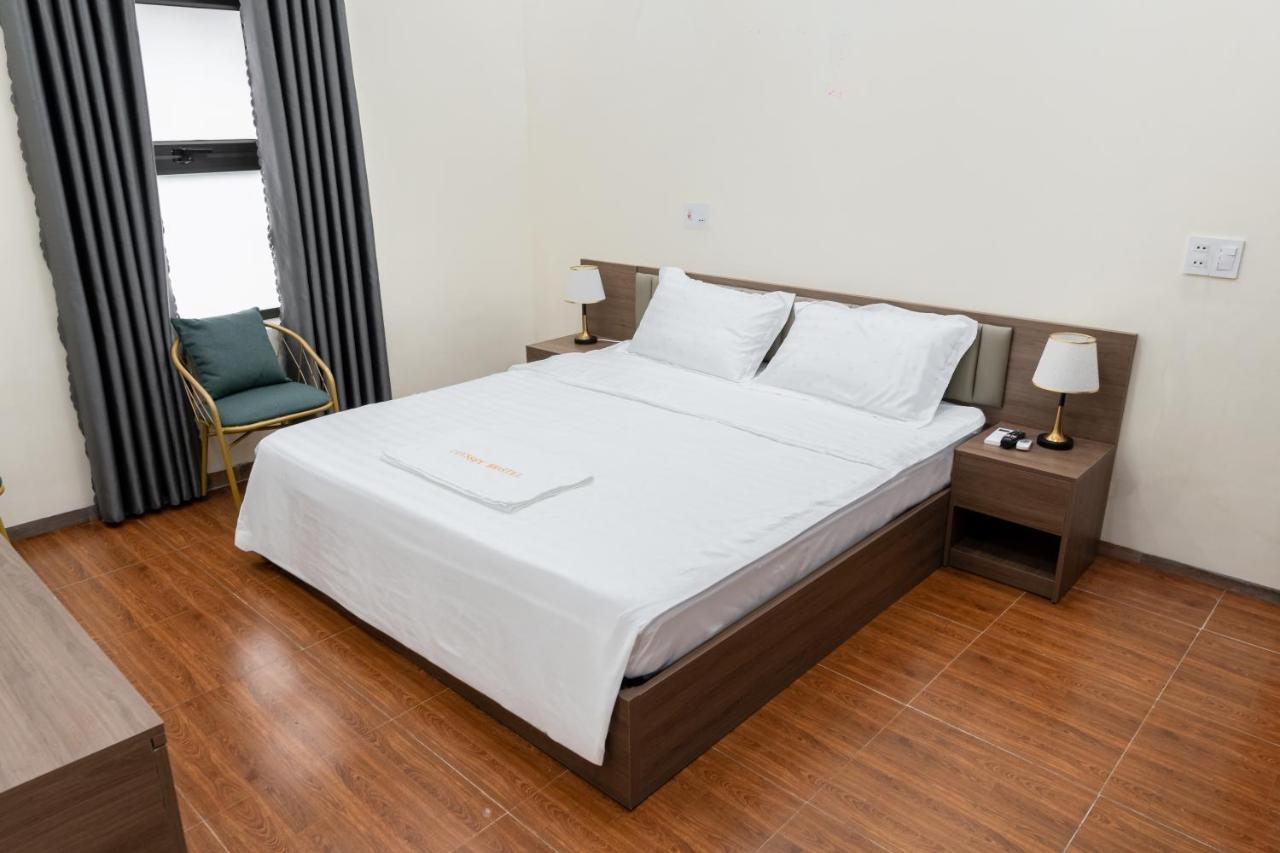 Odyssey Hostel, Tours & Motorbikes Rental Ha Giang Esterno foto