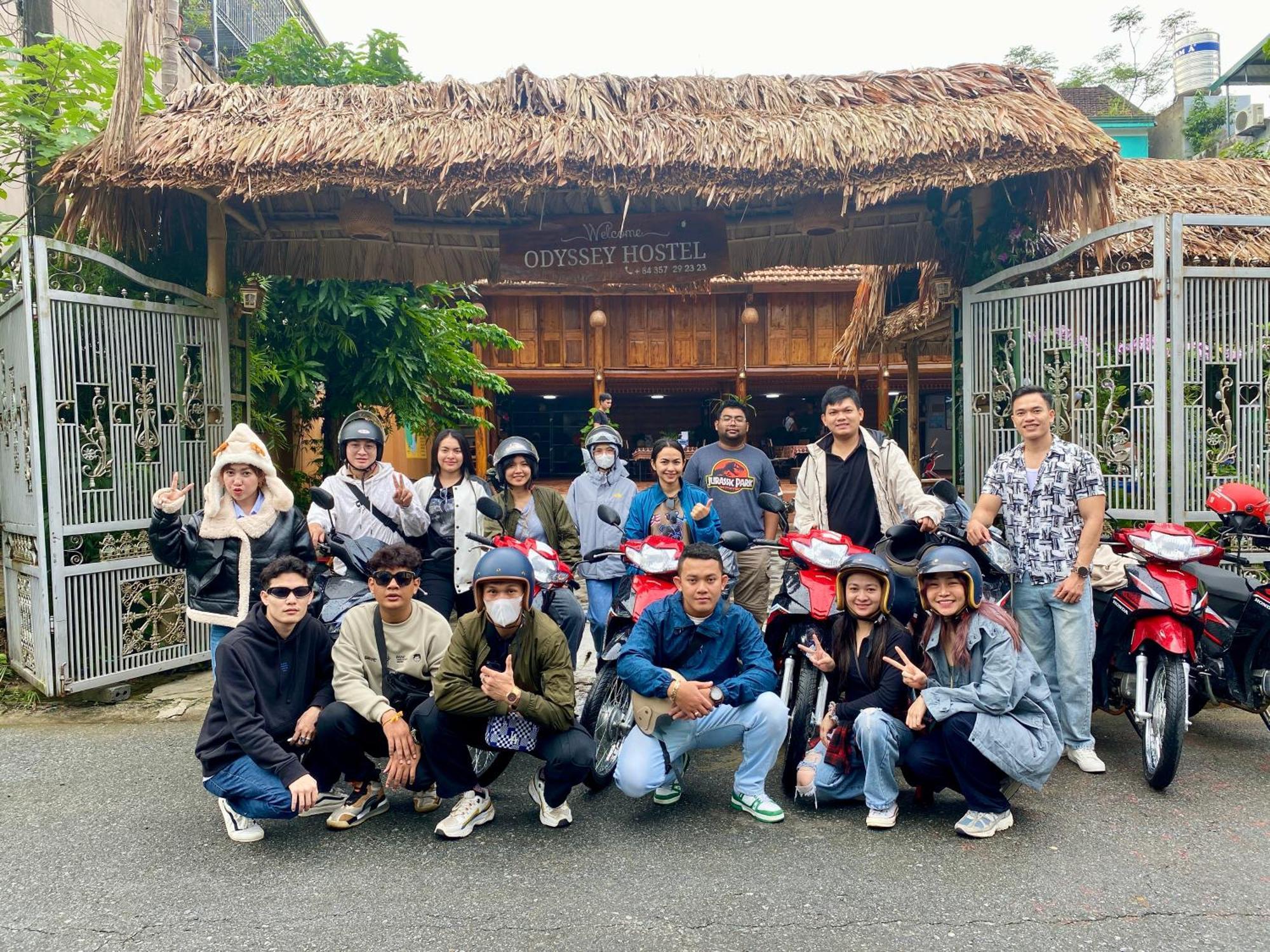 Odyssey Hostel, Tours & Motorbikes Rental Ha Giang Esterno foto