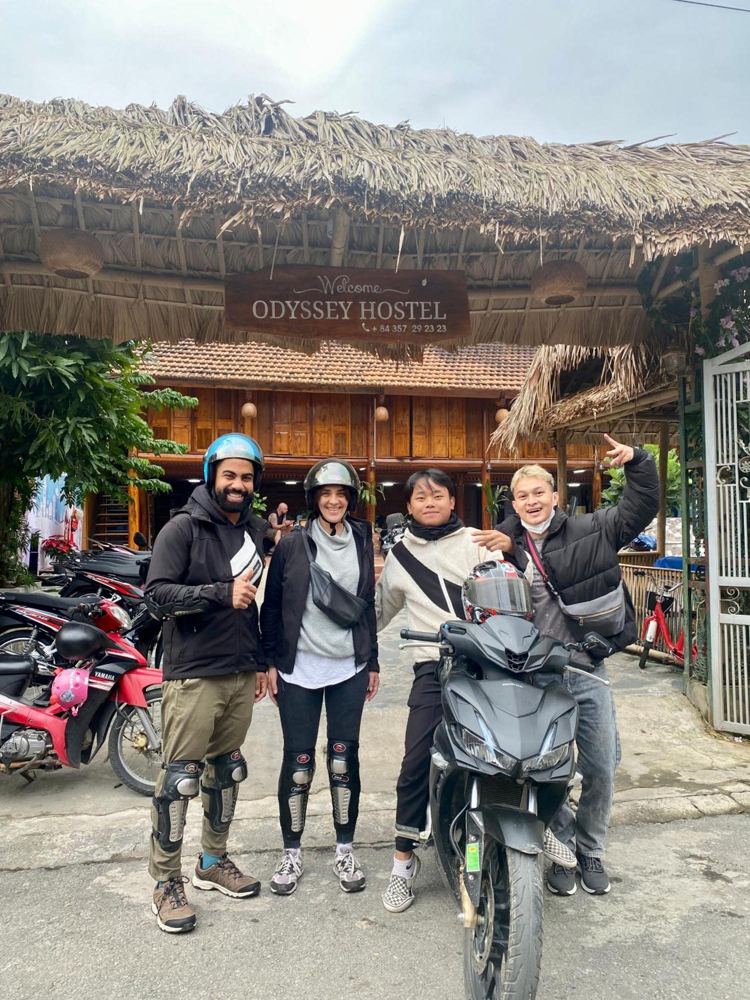 Odyssey Hostel, Tours & Motorbikes Rental Ha Giang Esterno foto