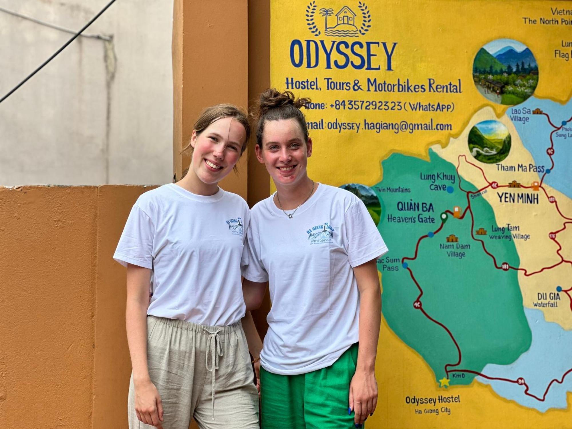 Odyssey Hostel, Tours & Motorbikes Rental Ha Giang Esterno foto